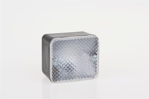 Lampa cofania mocowana na 2 śrubach M5.	MD040 S